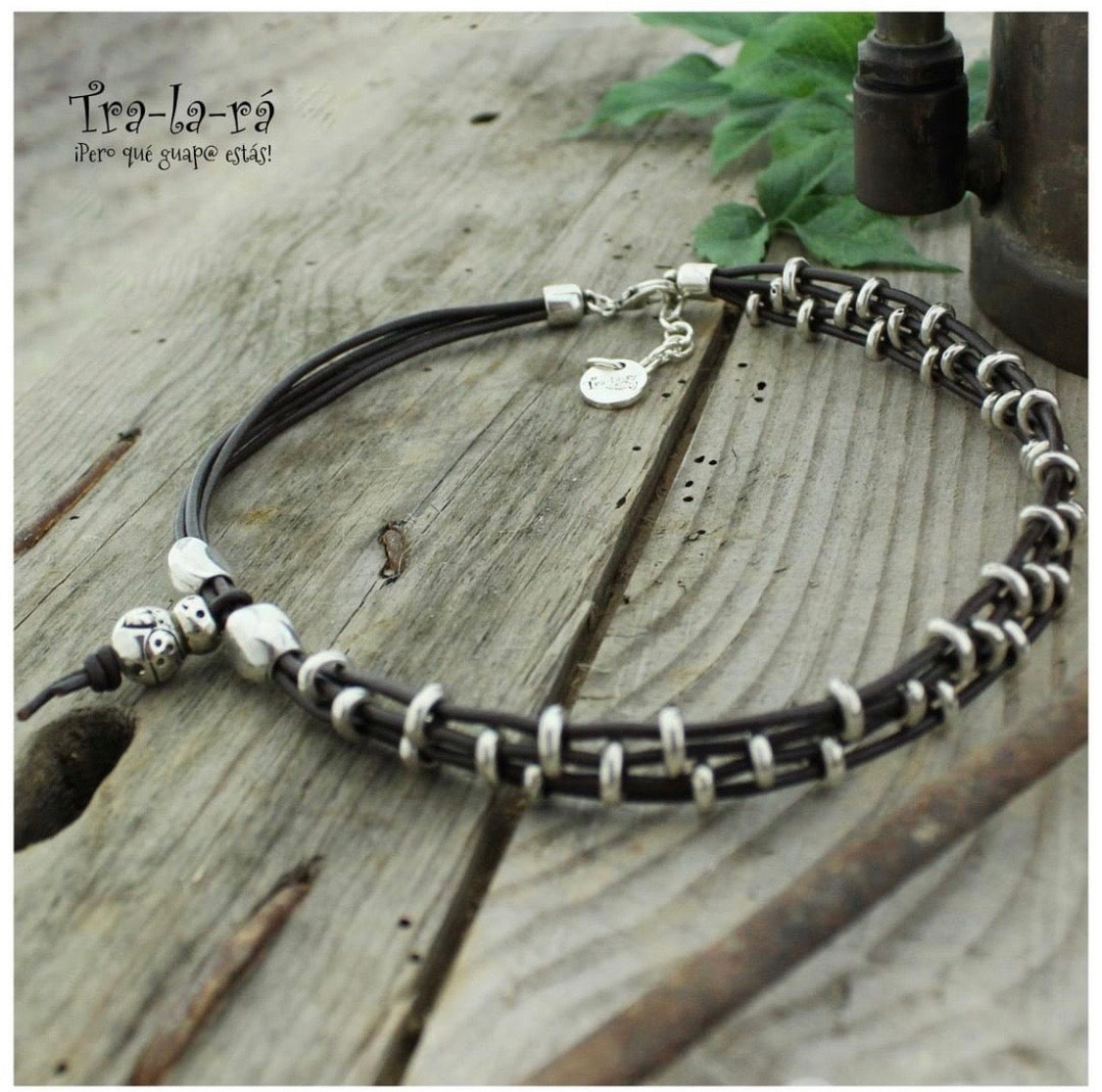 Collar Cuero Collección Tralaritos de la Suerte